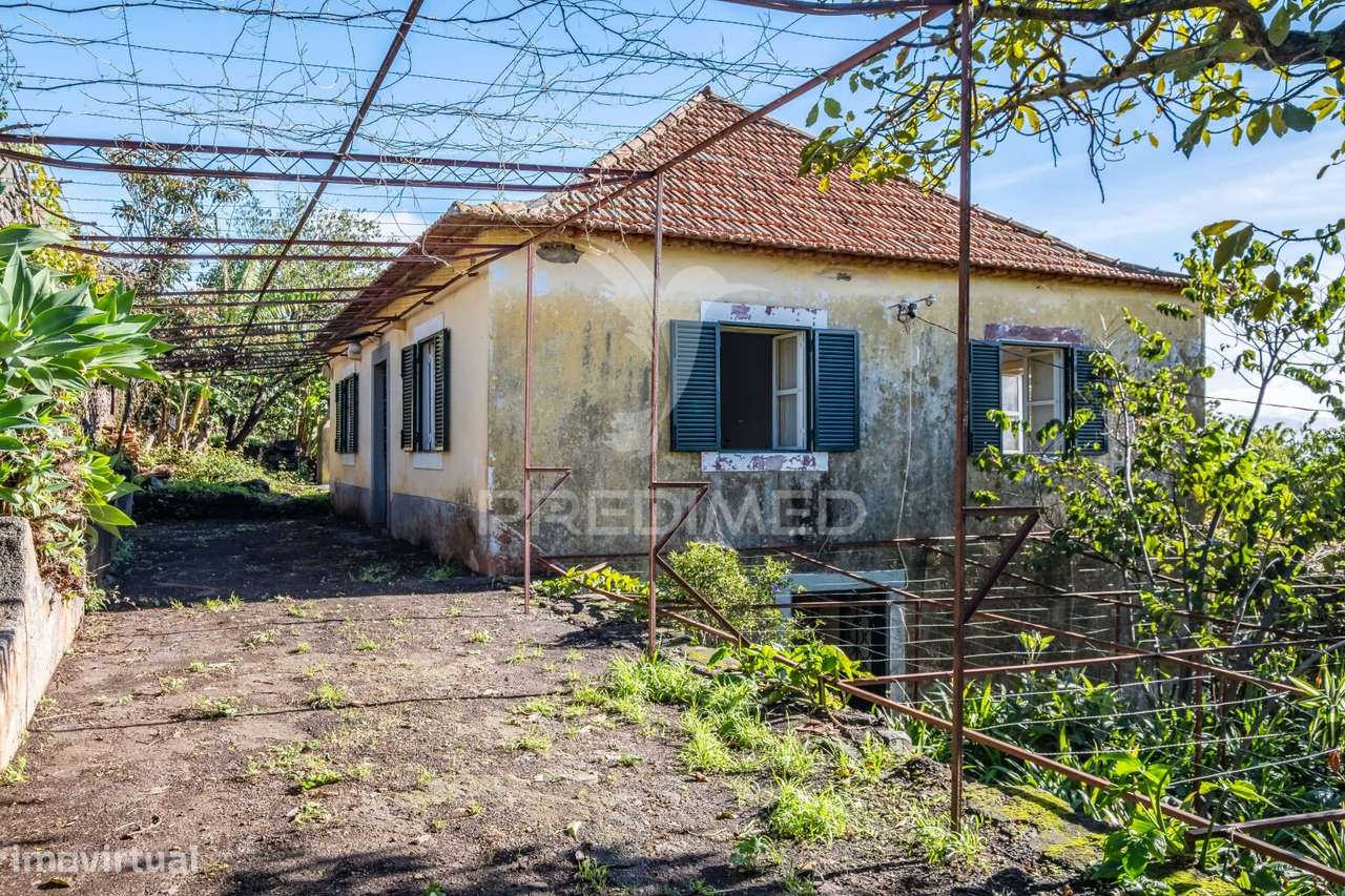 Moradia antiga de pedra Gaula Santa Cruz Ilha da Madeira - Grande imagem: 4/23