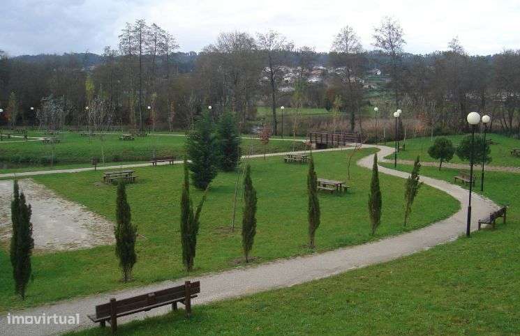 Vende-se Moradia Paços de Ferreira-25