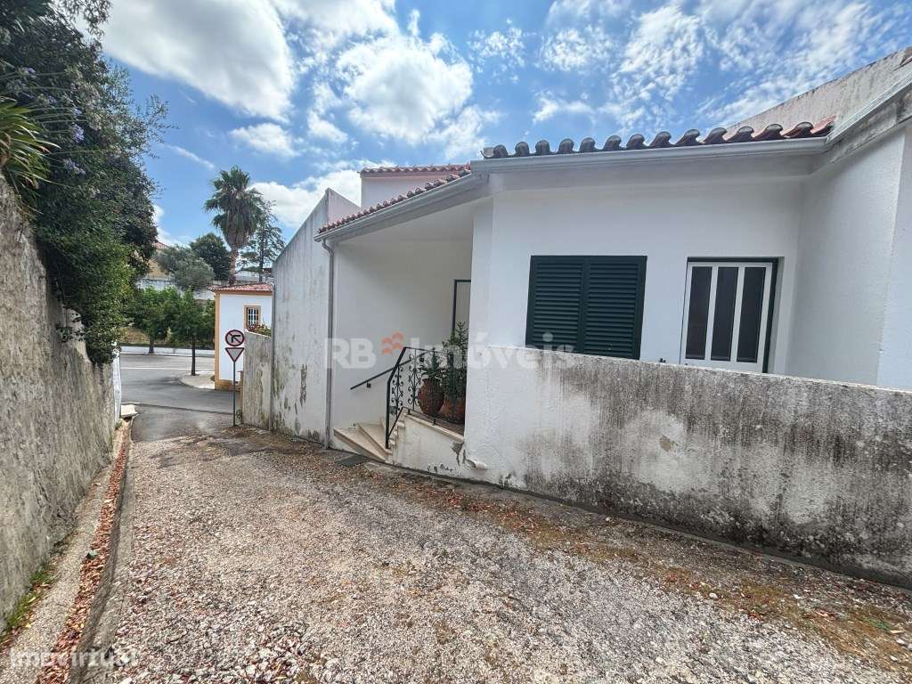 Moradia T3, no centro do Sardoal-6