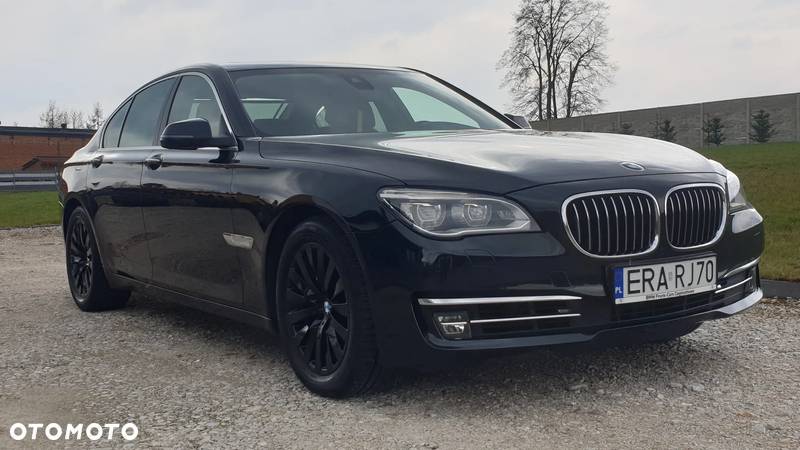 BMW Seria 7 740d xDrive - 14