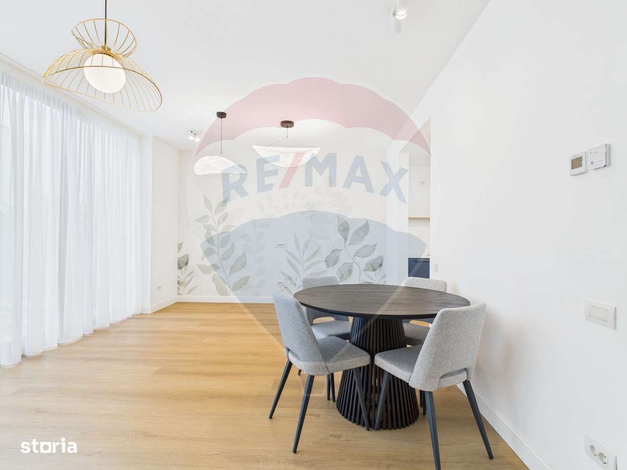 Vila luminoasa cu 4 camere si panouri solare in Amber FOREST Tunari - Imagine principală: 5/20