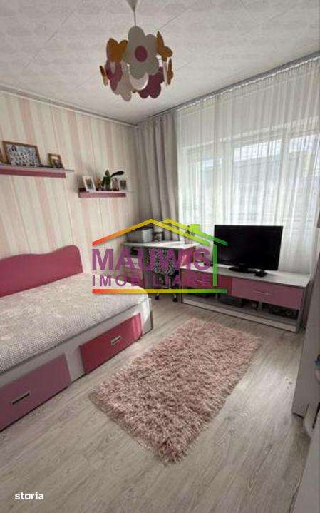 Vand apartament 2 camere la 7 minute de metrou 1 Decembrie 1918 - Imagine principală: 5/8