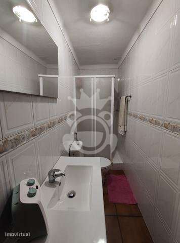 Moradia T3 no centro da Vila de Redondo-11