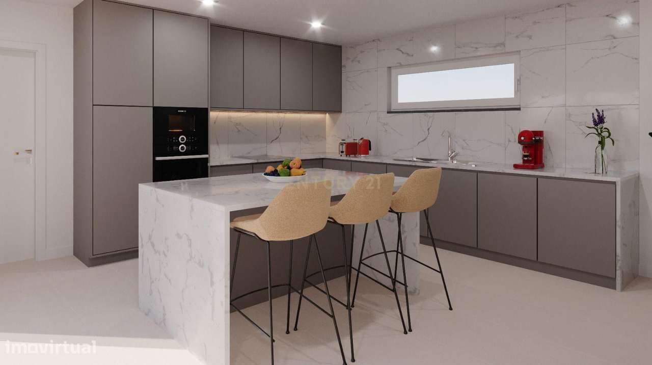 Luxuosa Moradia T3  num lote de terreno 732 m2 com piscina em Aljubarr-13