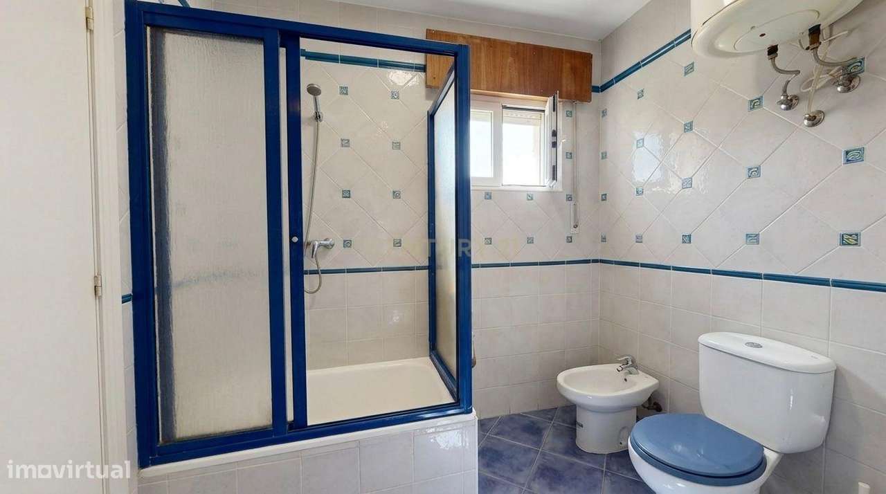 Moradia T4  em Vendas de Azeitão com jardim - Oportunidade-25