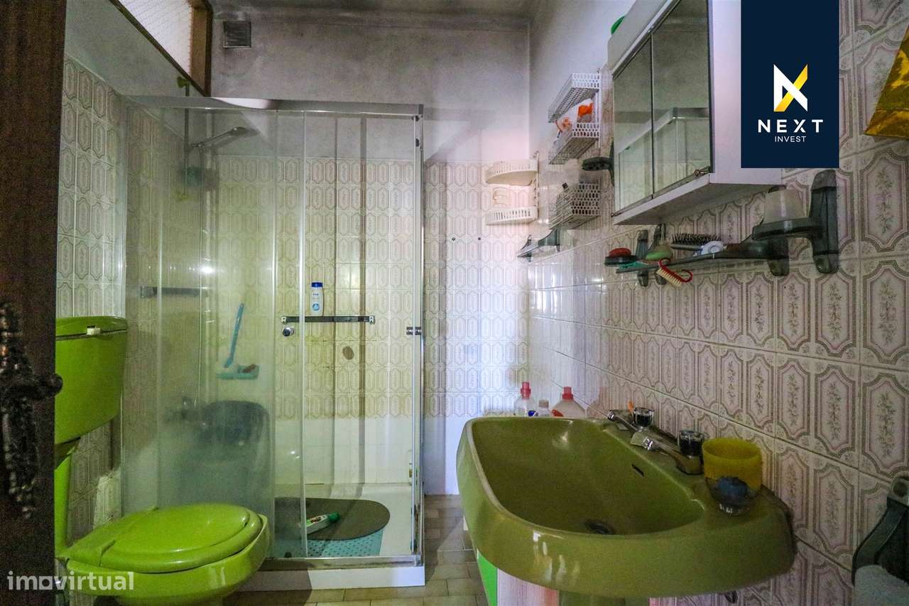 Moradia T4 para venda em Abraveses-24