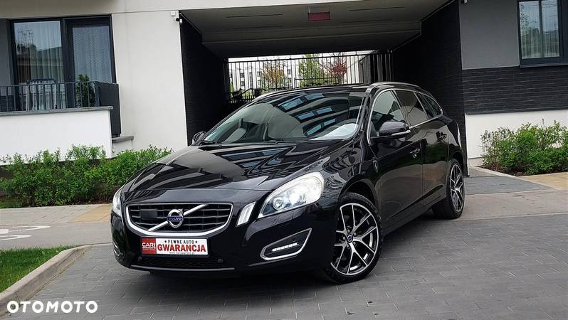 Volvo V60 T6 AWD Geartronic Edition Pro - 1