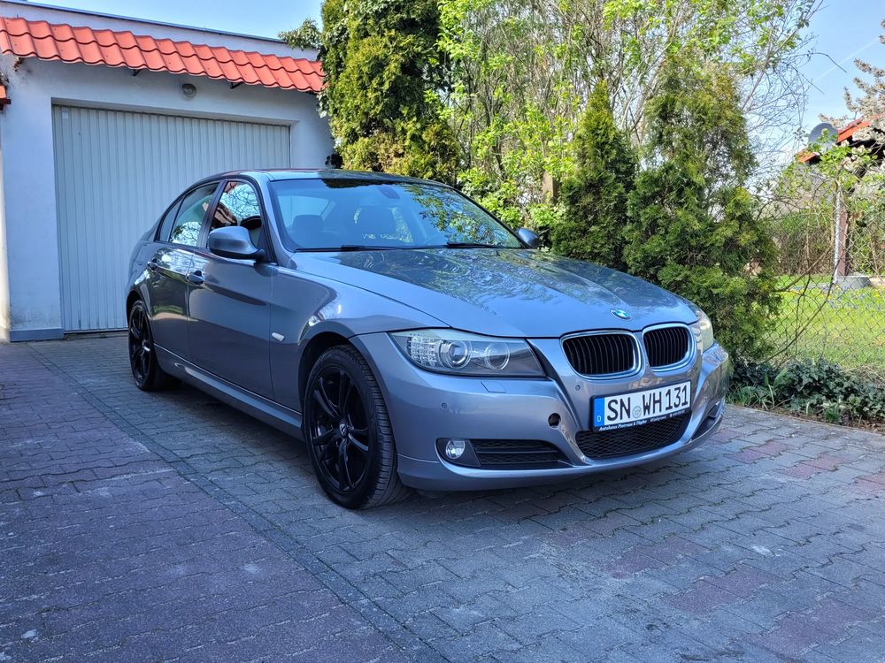 BMW 3 Series E90/E91/E92/E93 318d DPF Edition Lifestyle 2011