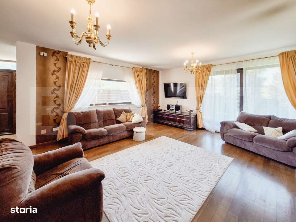 Casa deosebita in Europa, 265 mp utili, 640 mp teren, garaj dublu - Imagine principală: 2/19