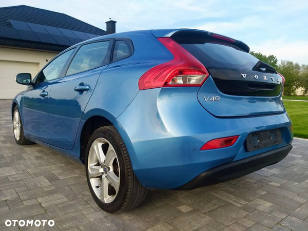 Volvo V40 D2 Kinetic - 19