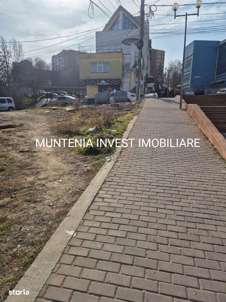 Teren 680 mp. Gara Sud, vis-a-vis de McDonald's - Imagine principală: 4/11