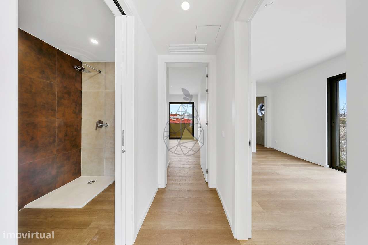 Apartamento T2 Duplex com 2 lugares de estacionamento em Alvor-7