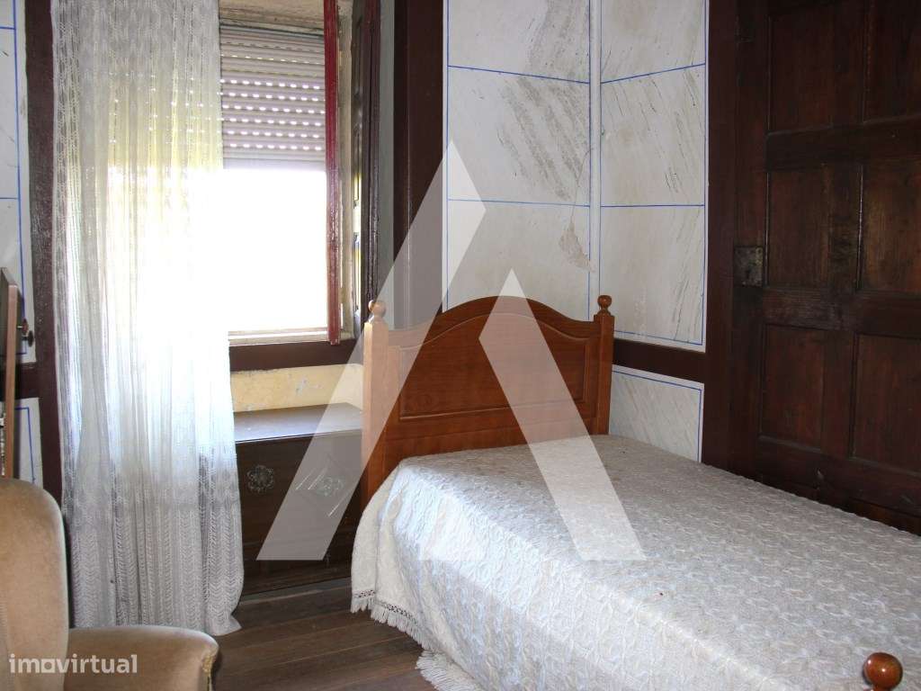 Quinta T6 histórica para recuperação, Guimarães.-13