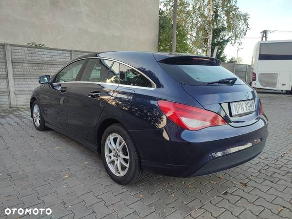 Mercedes-Benz CLA Shooting Brake 180 d - 17