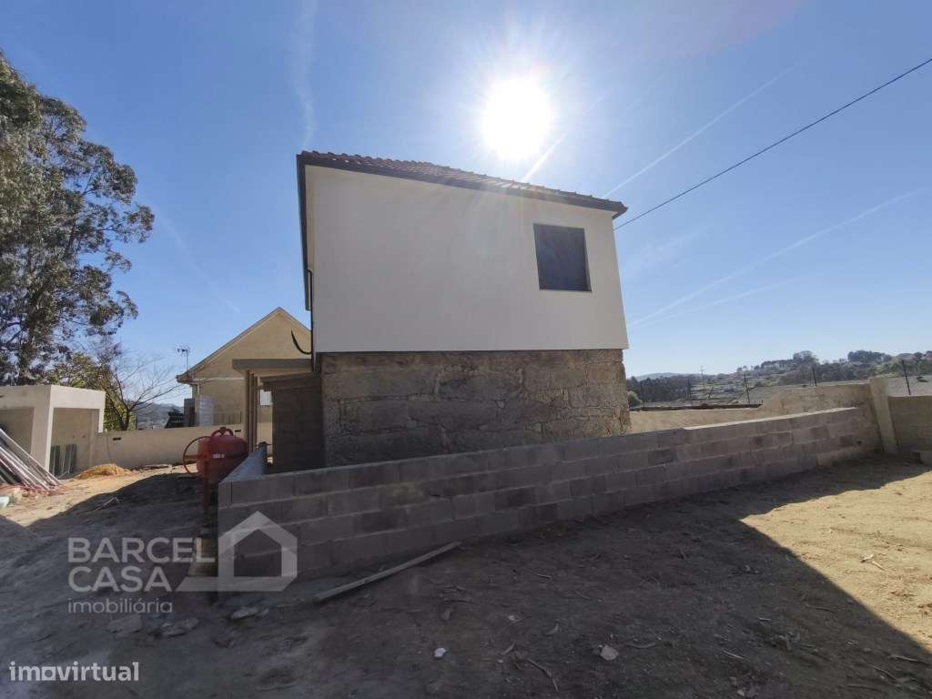 Moradia individual T3, totalmente remodelada em Couto Cambeses - Ba... - Grande imagem: 5/12