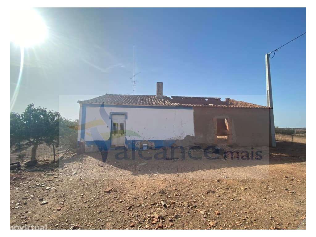 Propriedade de 35 ha - com Monte em Ruínas em Serpa-24