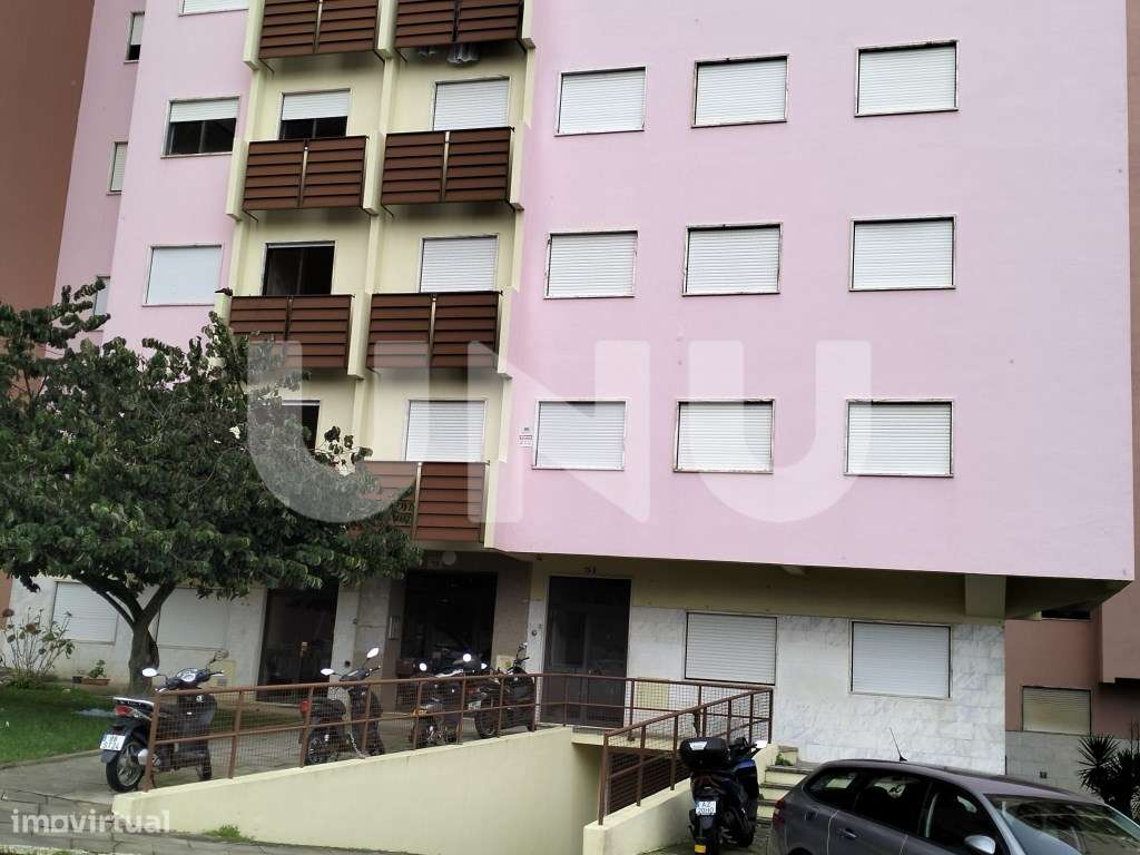 Apartamento T3 com boas áreas, em São Marcos, com suite e lareira-30