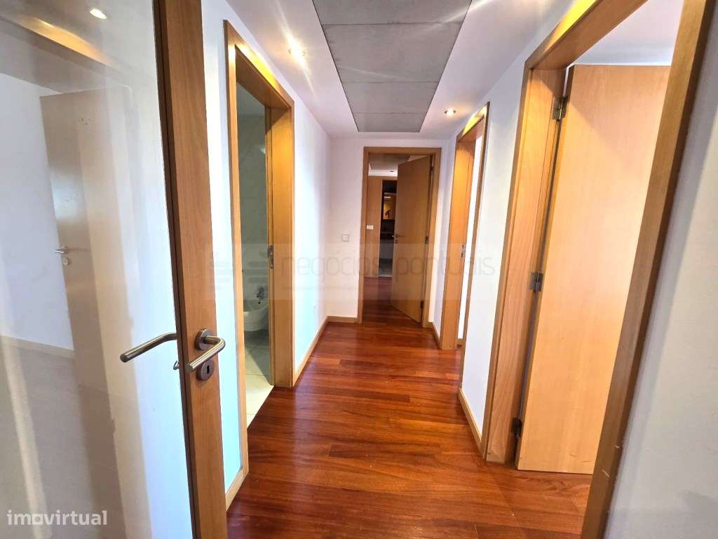 T4 com áreas generosas em São Victor, Braga | Junto a Escola Gulben...-7