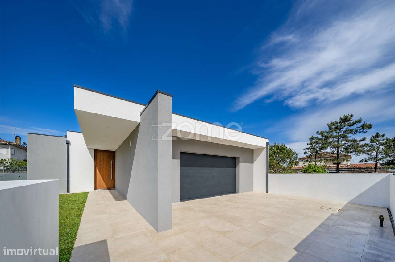 Moradia T3 Térrea em lote de 530 m2 em Chafé, Viana Castelo - Grande imagem: 4/44