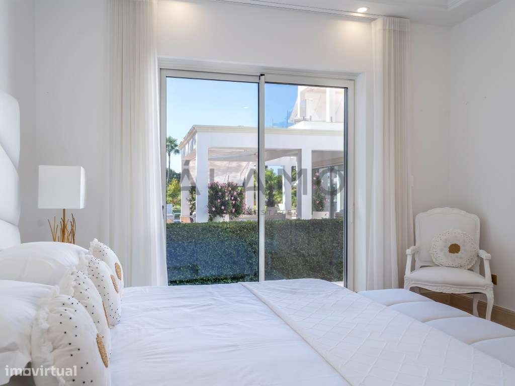 Classe e Luxo, moradia de 4 Quartos na Quinta do Lago-8