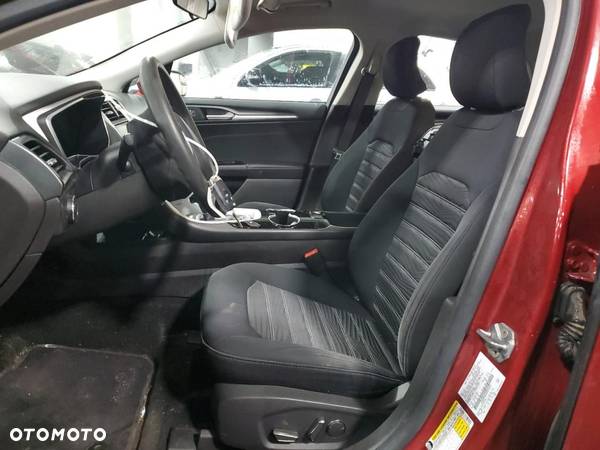 Ford Mondeo - 7