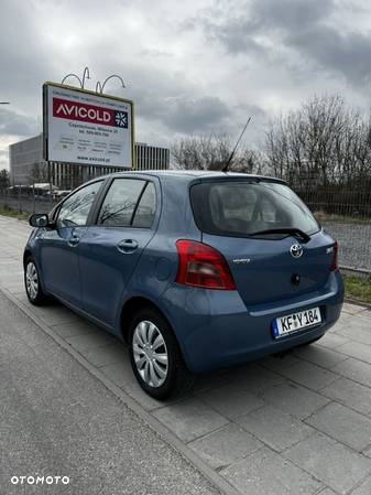 Toyota Yaris 1.3 VVT-i Sol - 5