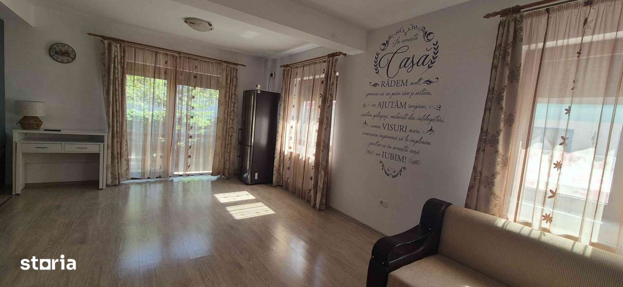 Casă de vânzare, în Lazu,  Județul Constanța - Imagine principală: 2/10