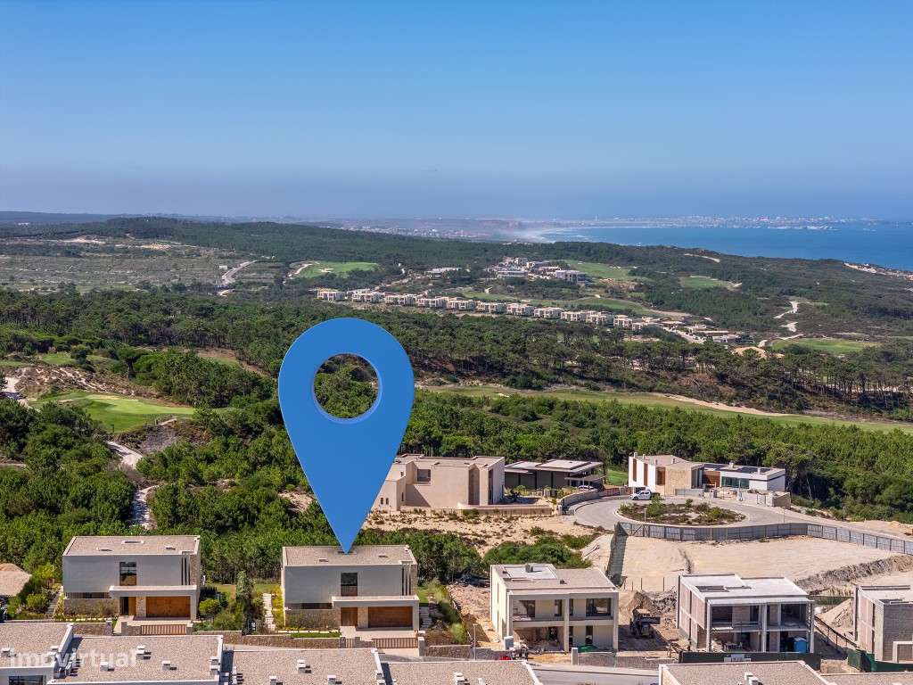 Moradia T4 com Piscina, Jardim e Vista deslumbrante sobre o Mar-55