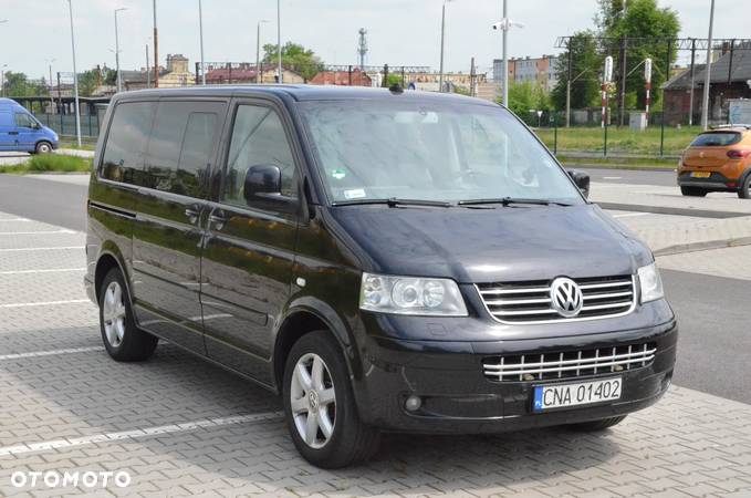 Volkswagen Multivan - 2