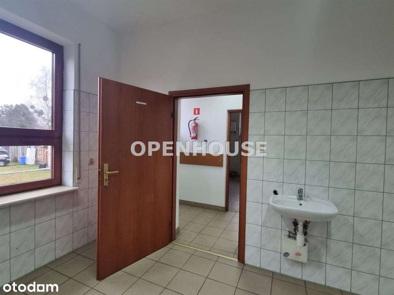 Dom,Biura,Garaże Wys.5m,10 miejsc par.Dział-1700m2-5