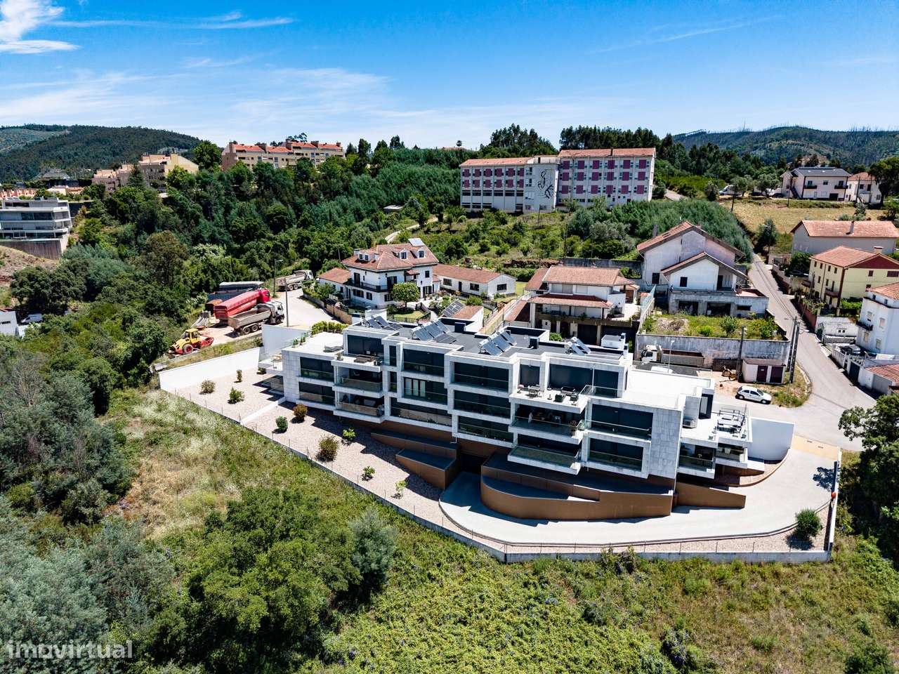 T2 Areeiro, Coimbra – construção de 2022, com terraço e garagem dupla-18