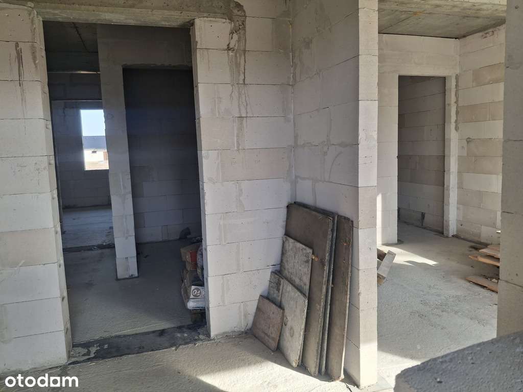 Działka budowlana z domem w stanie surowym-13