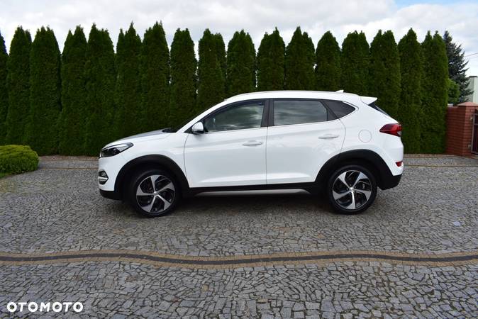 Hyundai Tucson 2.0 CRDi 4WD Intro Edition - 24