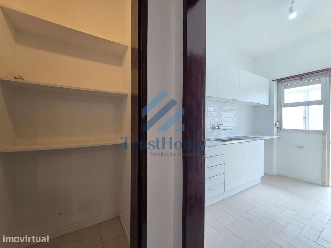 T2 bastante central em Paivas junto a Baía do Seixal-14