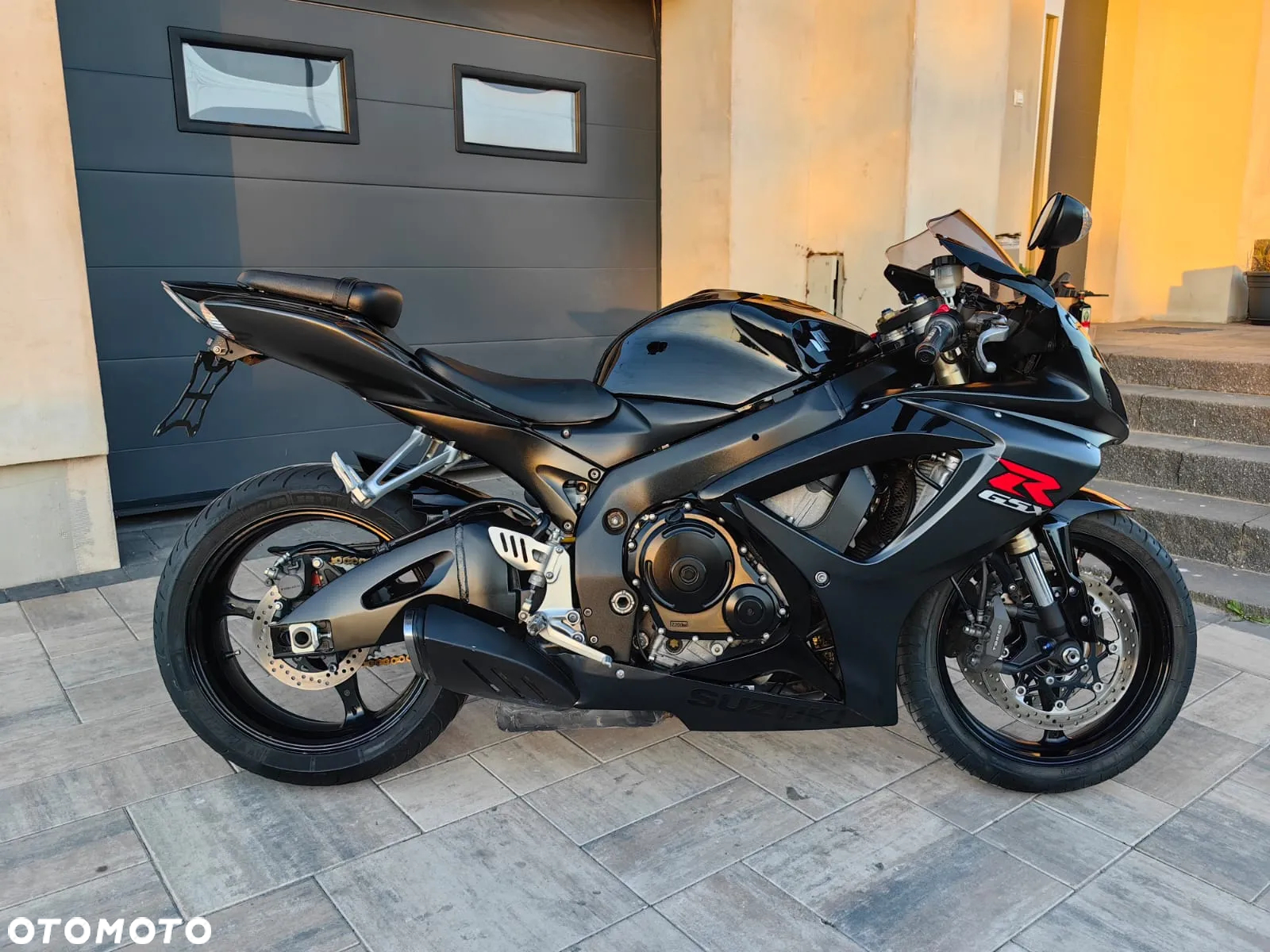 Suzuki GSX-R - 6