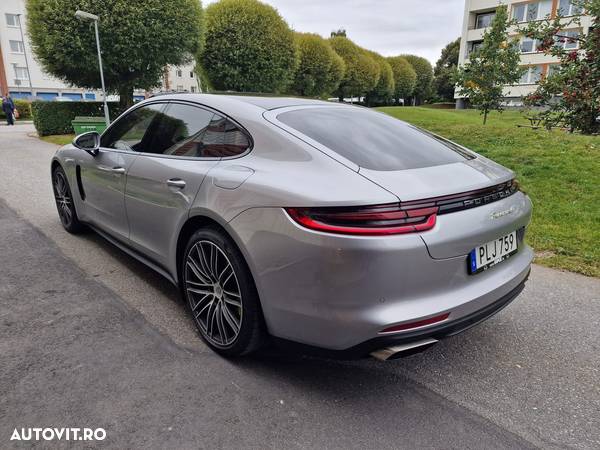 Porsche Panamera - 10