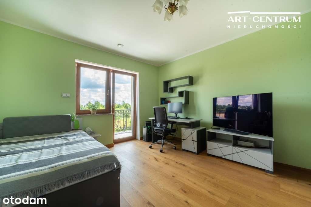 Rezydencja w otoczeniu zieleni-12