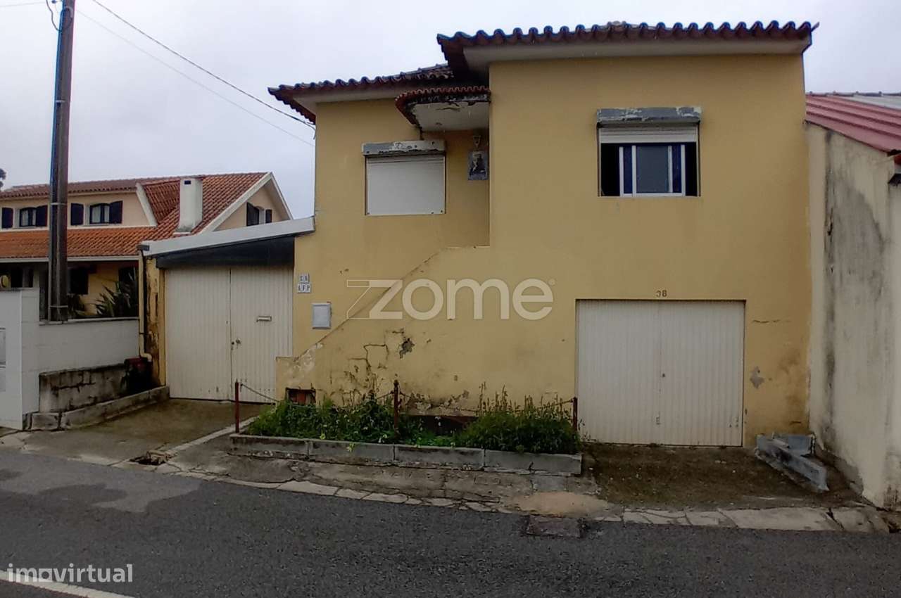Moradia T4 | Bustos | Oliveira do Bairro | Garagem e Terreno-5