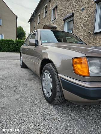 Mercedes-Benz W124 (1984-1993) - 4