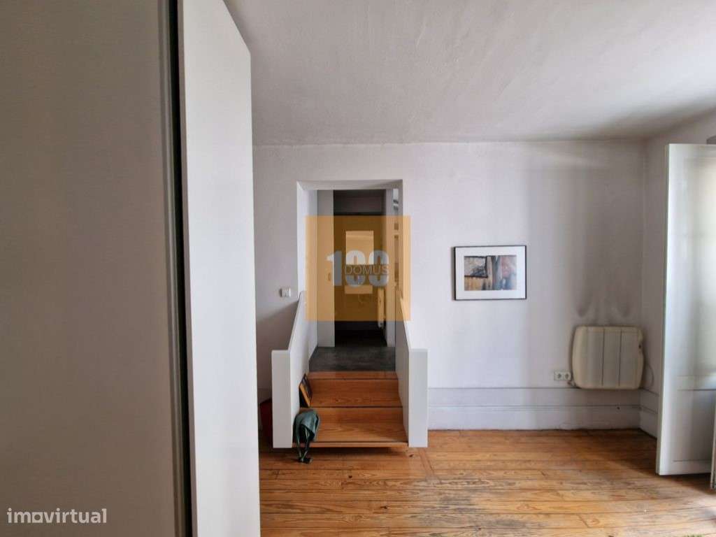 Dois prédios junto ao Palácio de Cristal - Grande imagem: 4/17