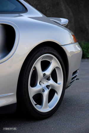 Porsche 996 Turbo - 10