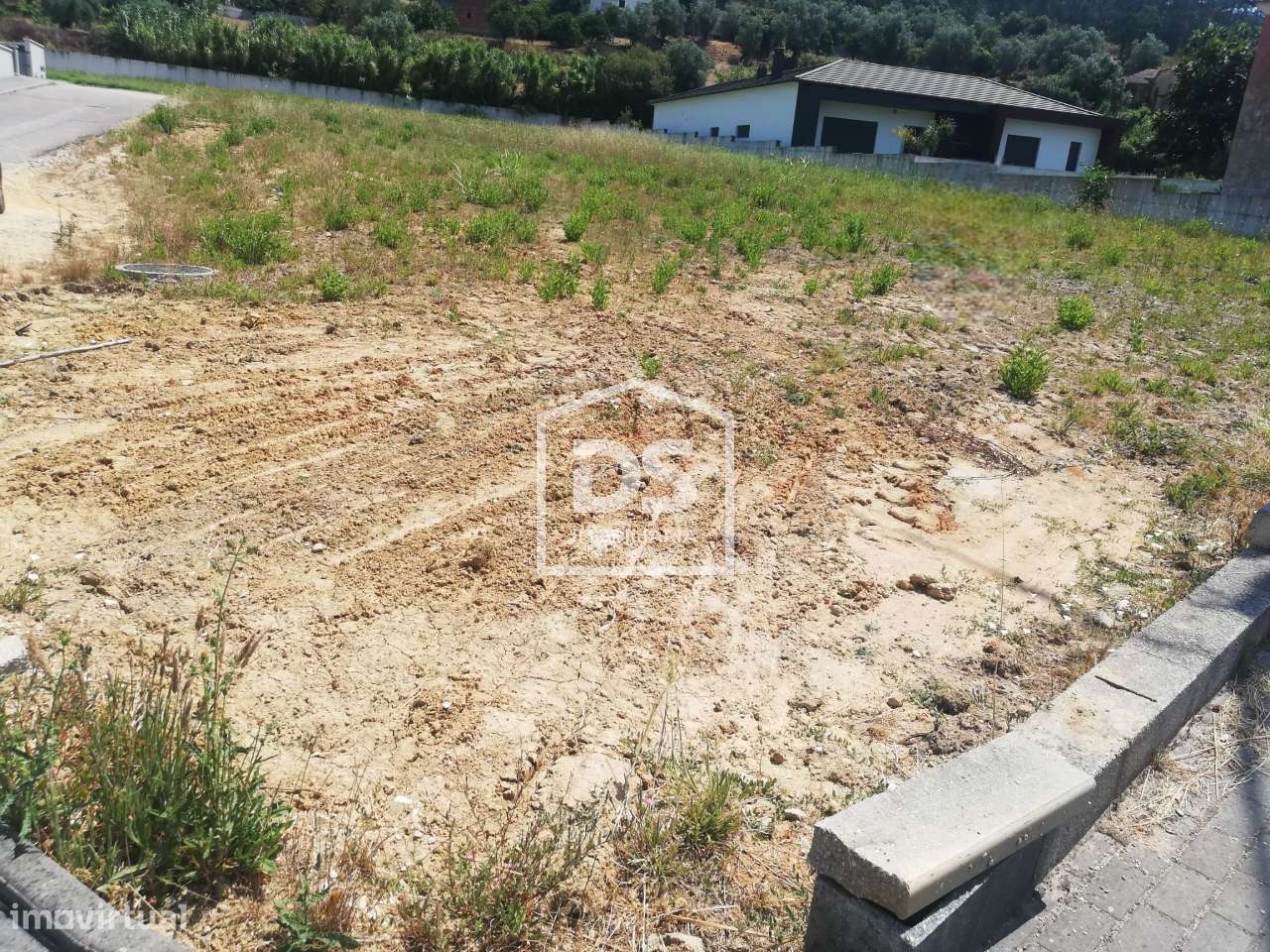 Terreno para construção em Colmeias - Grande imagem: 4/4