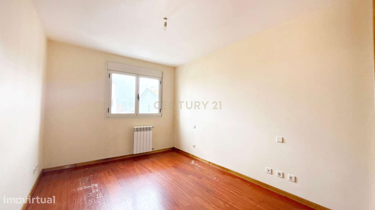 Apartamento T1 com Varanda | Luminoso | Localização Central - Grande imagem: 4/20