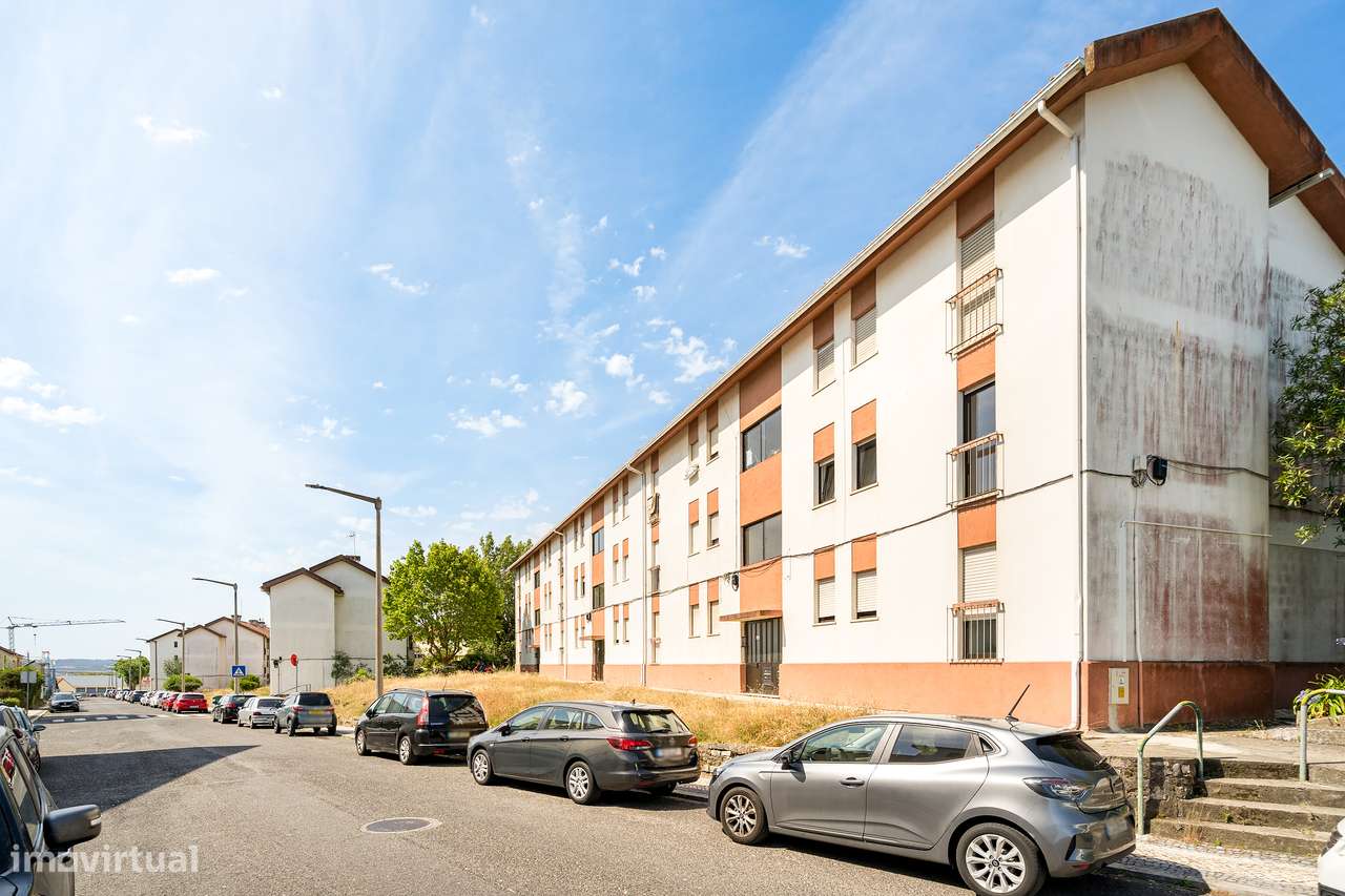 T3 luminoso e moderno em zona residencial tranquila da Figueira da Foz-27