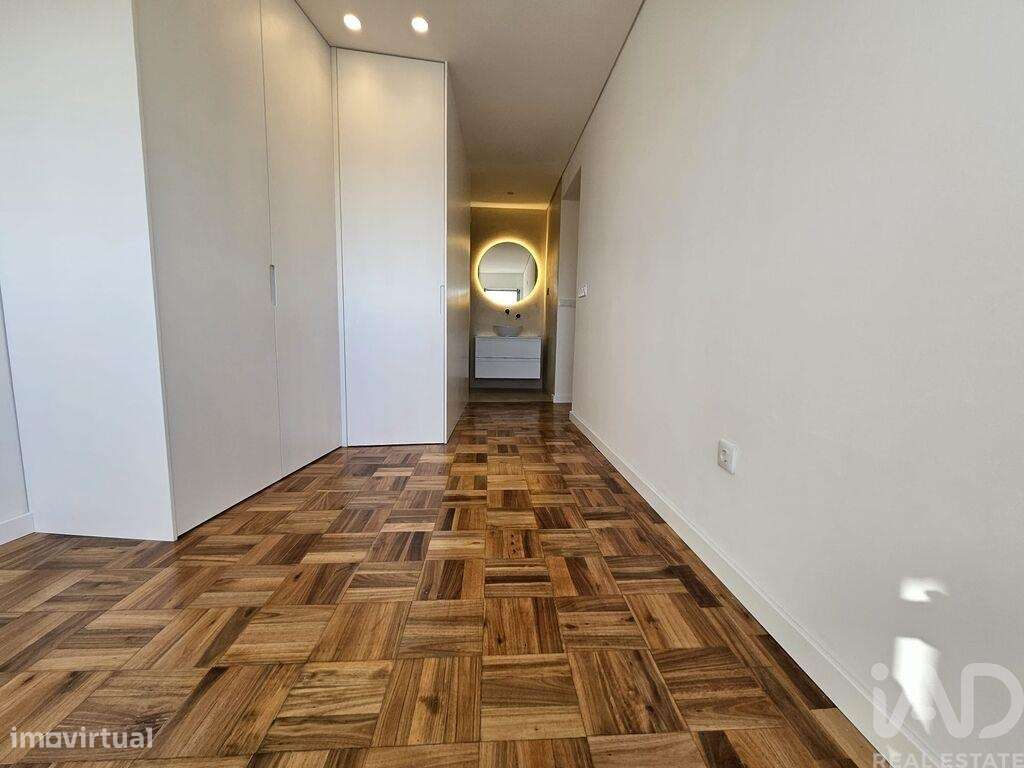 Apartamento T4 em Cedofeita, Santo Ildefonso, Sé, Miragaia, São Nicola - Grande imagem: 4/28