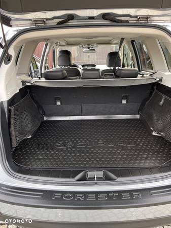 Subaru Forester 2.0XT Platinum Lineartronic - 11