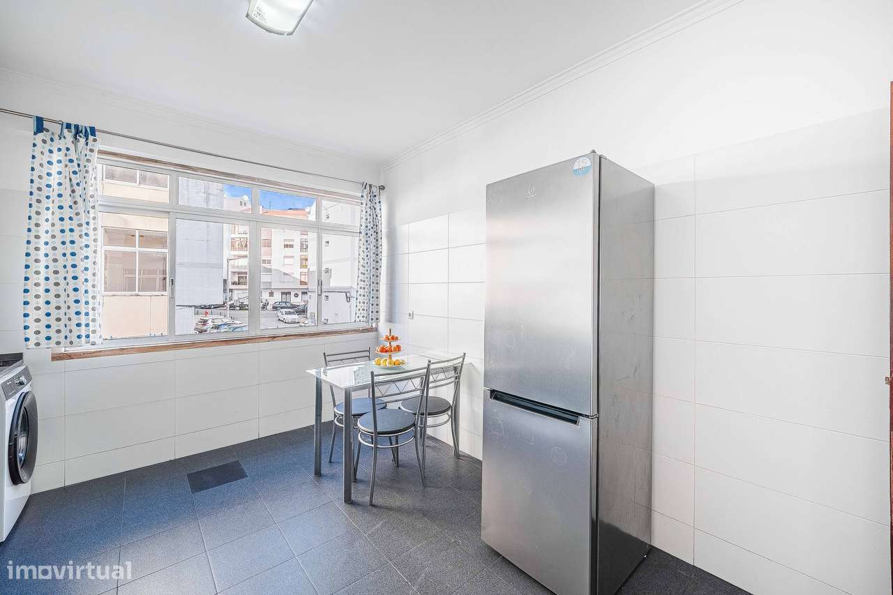 T2 totalmente remodelado no Cacém-7