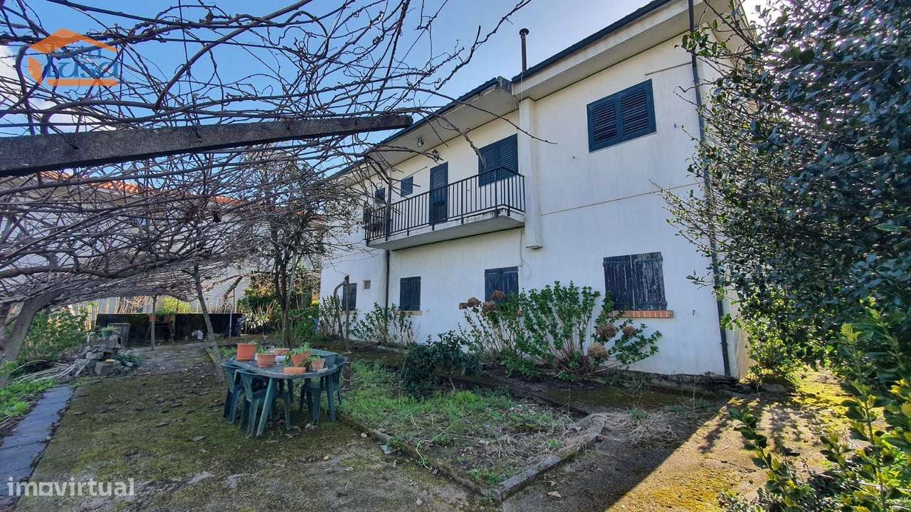 Moradia de 4 frentes com 1.000m2 de terreno - Grande imagem: 2/22