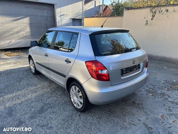 Skoda Fabia 1.2 Ambiente - 11