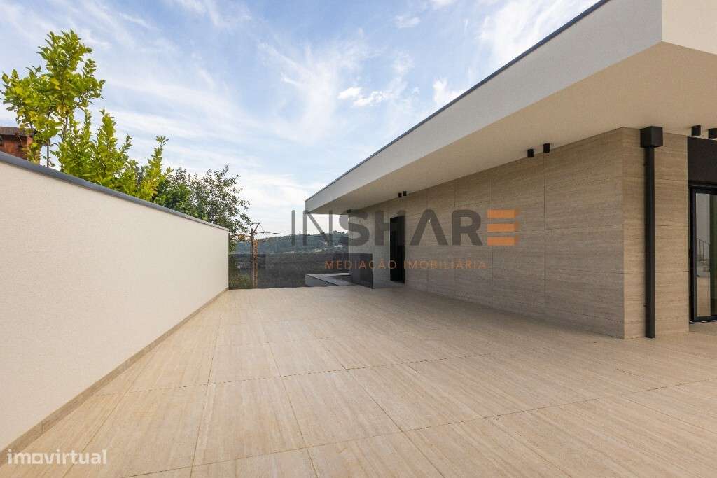 Moradia Individual T4 - Nevogilde - Vila Verde - Braga-10